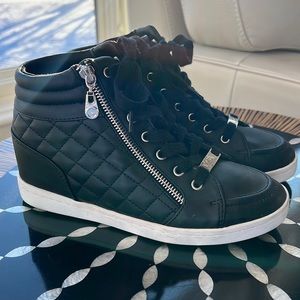 Guess black quilted booties size 7.5